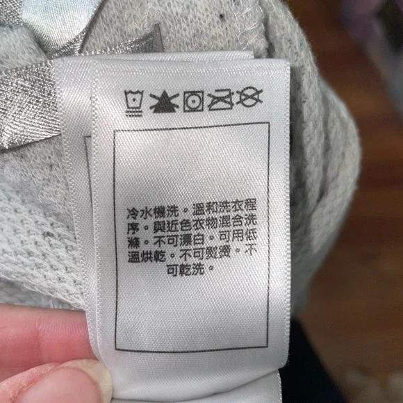 Disney Parks Side Bow Minnie Mouse Sweatshirt‎ | M - Picture 10 of 15